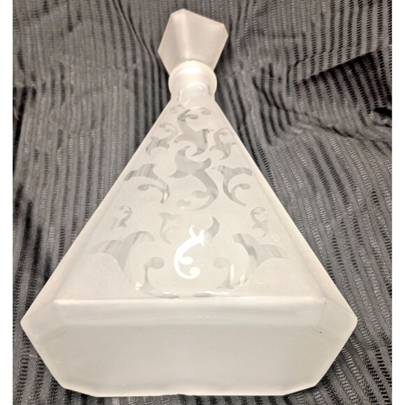 Rare  Frosted White Glass Tall  Decanter 11" Collectable Craftmanship Art Deco - Picture 13 of 16